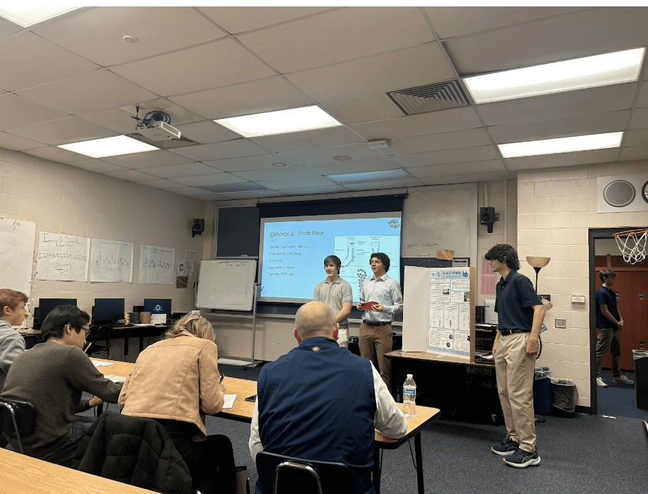 Davidson Seniors Impress at Shark Tank Engineering Showcase